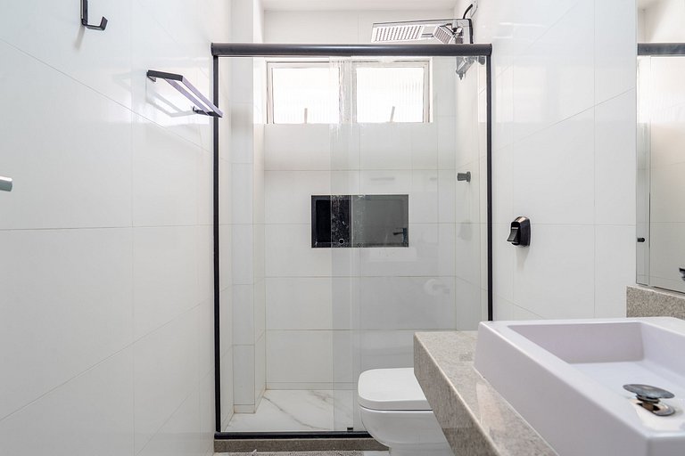 Elegante Apartamento à 2min Praia do Forte