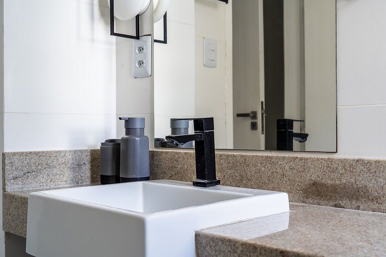 Elegante Apartamento à 2min Praia do Forte